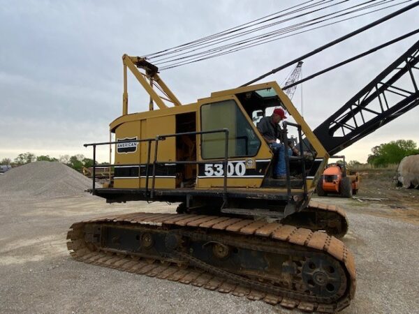 AMERICAN 5300 70T LATTICE BOOM CRANE W/ 110' OF BOOM - Image 2