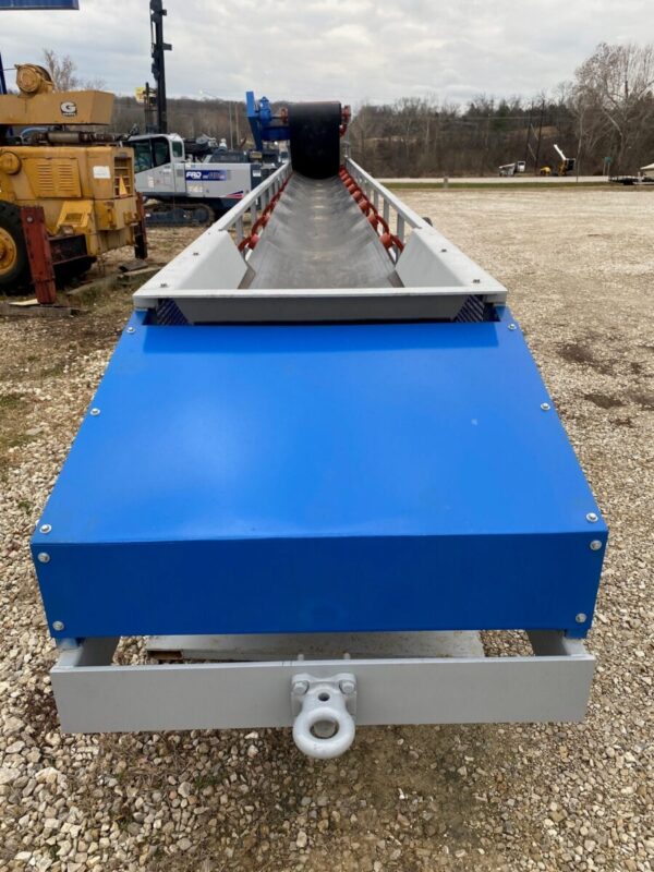 NEW (2023) WILLIS 36"x60' RADIAL STACKER - Image 3