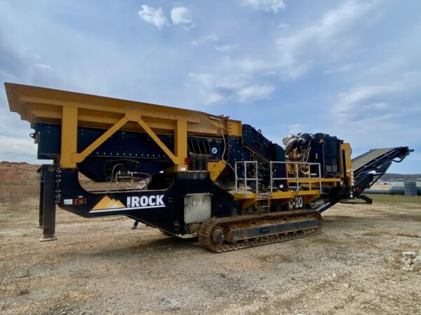 (2021) IROCK TC-20 TRACK-MOUNTED 4056 IMPACT CRUSHER W/ 2253 HRS - Image 2