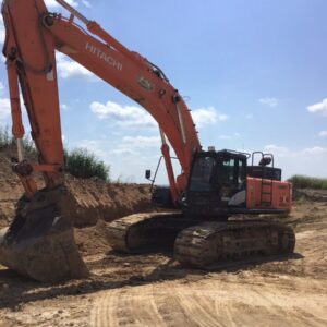 (2016) HITACHI 470LC EXCAVATOR W/ 6624 HRS, 36" PADS, & 72" BUCKET W/ QUICK COUPLER