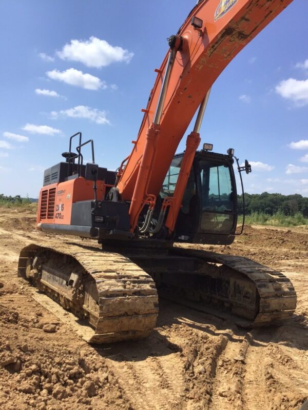 (2016) HITACHI 470LC EXCAVATOR W/ 6624 HRS, 36" PADS, & 72" BUCKET W/ QUICK COUPLER - Image 2
