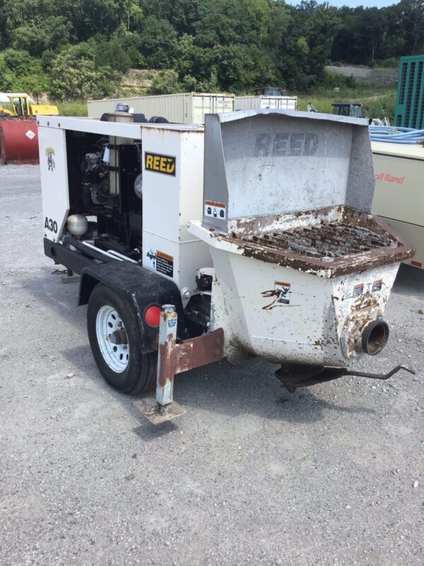 (2003) REED A30 CONCRETE PUMP WITH 288 HRS - Image 2