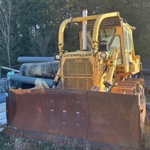 (1980) CAT D7G DOZER WITH EROPS CAB, STRAIGHT BLADE, 2-BARREL RIPPER, & 5028 HMR