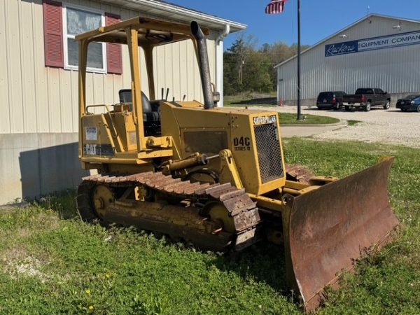 CAT D4C SERIES II with OPEN ROPS & 6-WAY BLADE - Rackers Equipment Company