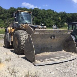 (2012) CAT 980K W/ 15,165 HRS & 60,368 MILES & NEW 29.5X25 TIRES & (2) SPADE NOSED BUCKETS
